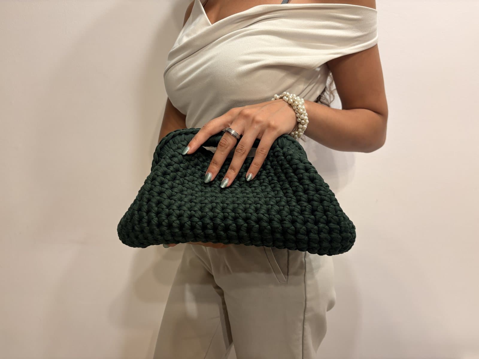 Bolso Jars en marrón a medio confeccionar